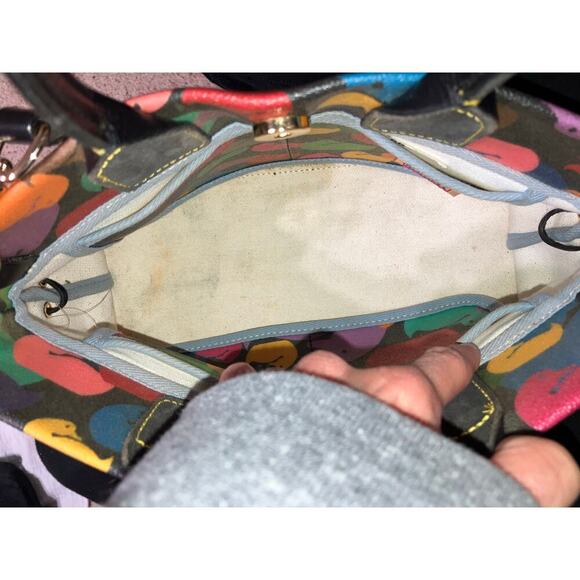 DOONEY & BOURKE MEDUM COATED CANVAS MULIT DUCK CROSSBODY BAG - Picture 13 of 16